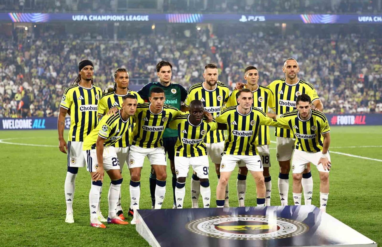 FENERBAHÇE, UEFA ŞAMPİYONLAR LİGİ'NDE YARIN ÇEKYA EKİBİ SLAVİA PRAG’I KONUK EDECEK.