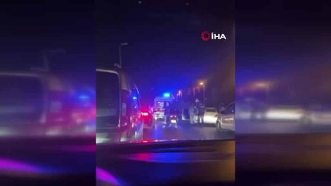 Küçükçekmece'de şüpheli araç kovalamasında kaza yapan 3 yunus polisi yaralandı
