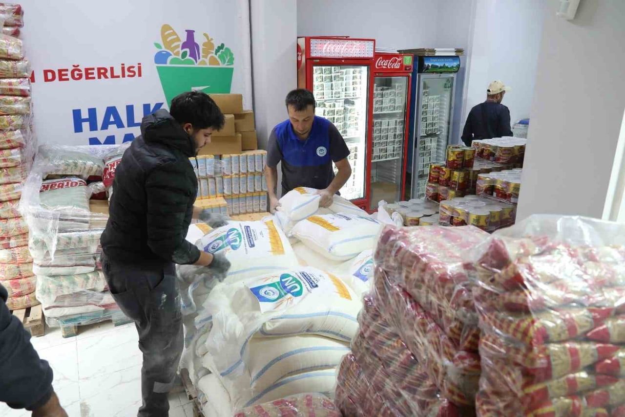 ODUNPAZARI BELEDİYESİ, HALKÇI VE SOSYAL BELEDİYECİLİK ANLAYIŞIYLA İHTİYAÇ SAHİBİ YURTTAŞLARLA...