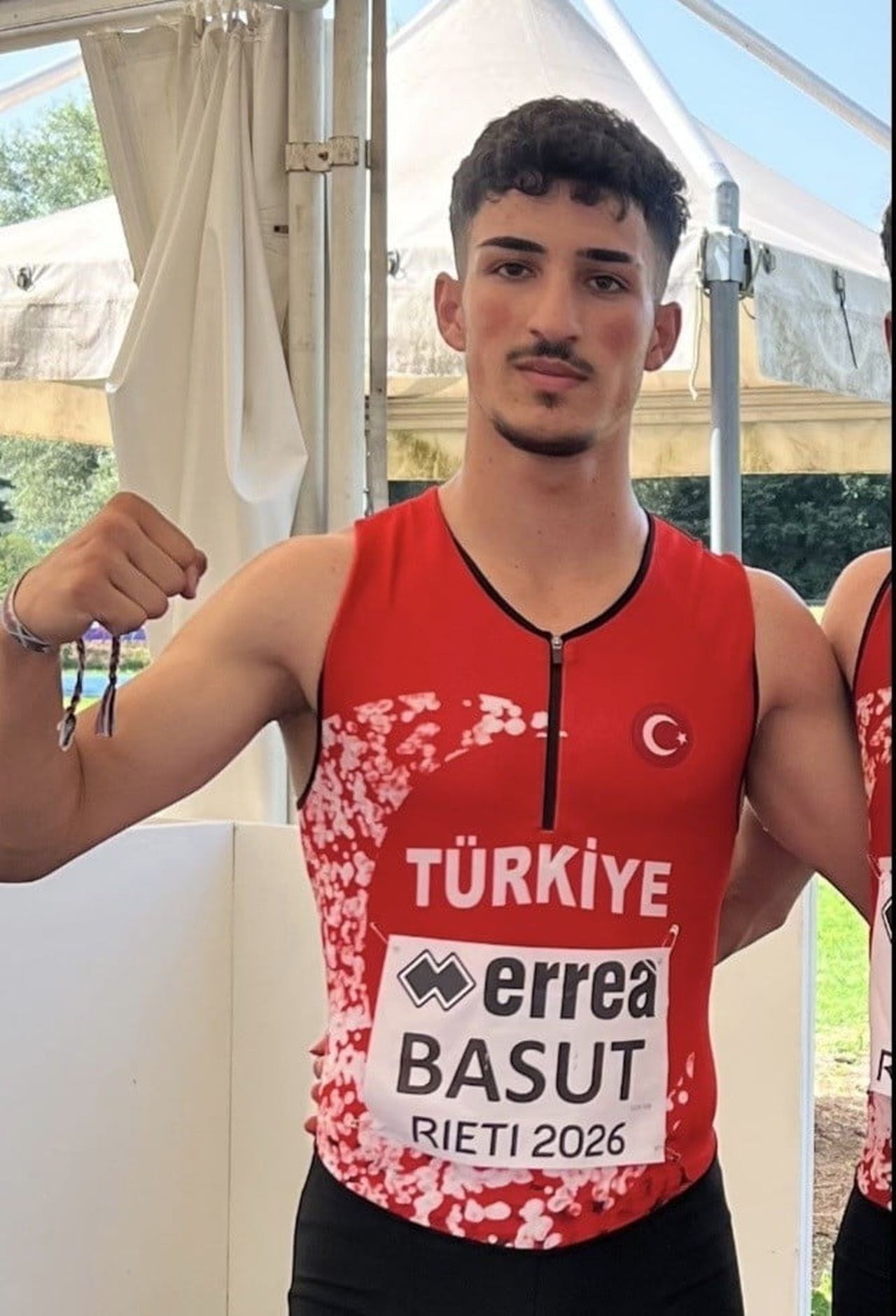 KAYSERİ NEVA ATLETİZM SPOR KULÜBÜ’NÜN MİLLİ ATLETİ EMRE BASUT; İTALYA’DA ELDE ETTİĞİ 52.34’LÜK...