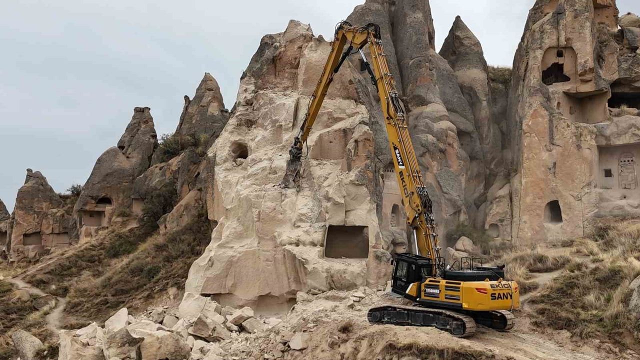 NEVŞEHİR’İN GÖREME BELDESİNDE DÜN MEYDANA GELEN VE 3 KİŞİNİN HAYATINI KAYBETTİĞİ, 5 KİŞİNİN...