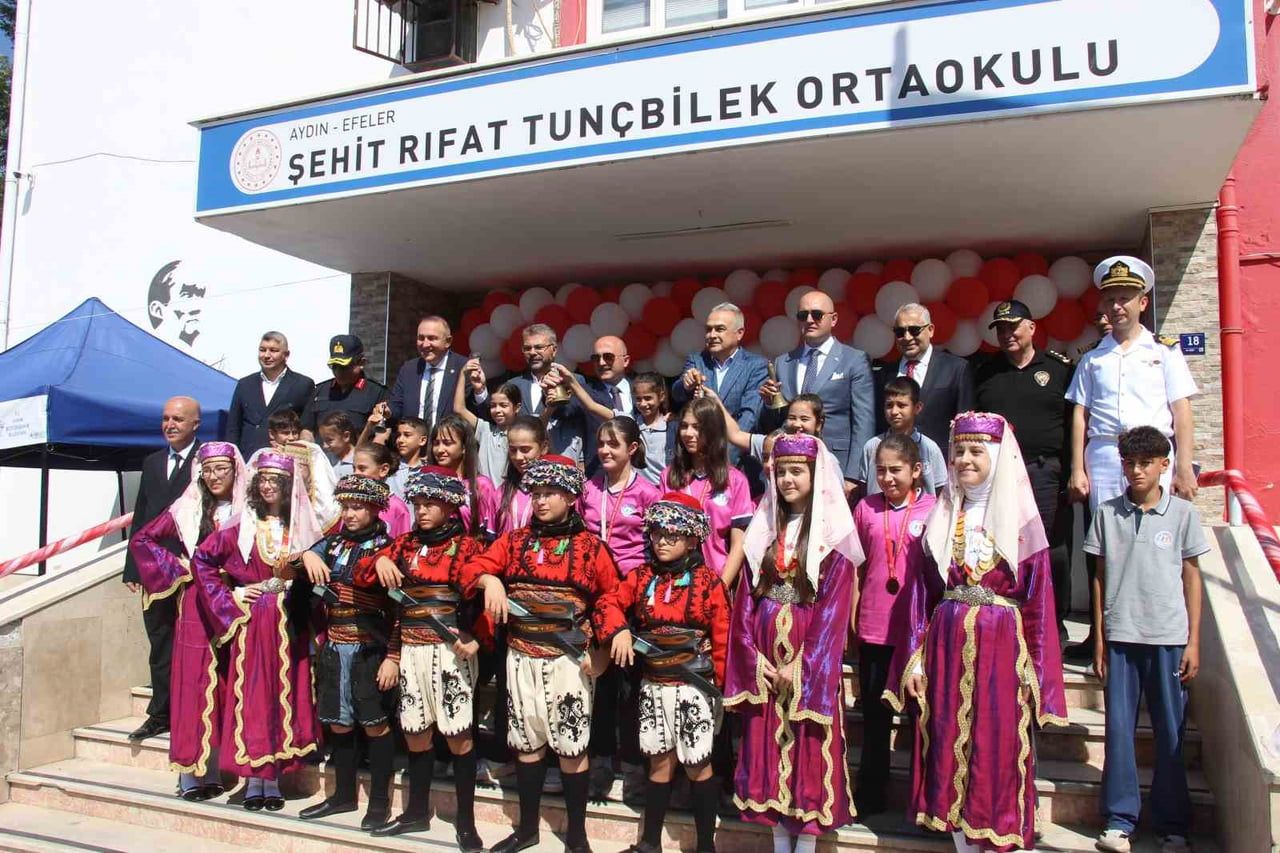AYDIN’DA 2026-2027 EĞİTİM ÖĞRETİM YILI, EFELER İLÇESİNDEKİ ŞEHİT RIFAT TUNÇBİLEK ORTAOKULU’NDA...