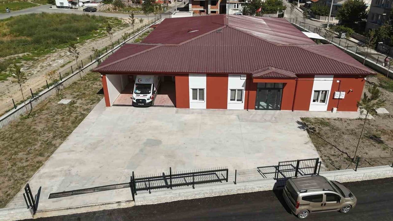AFYONKARAHİSAR’DA VATANDAŞLARIN ACİL SAĞLIK HİZMETLERİNE ERİŞİMİNİ GÜÇLENDİRMEK AMACIYLA MERKEZ 11...