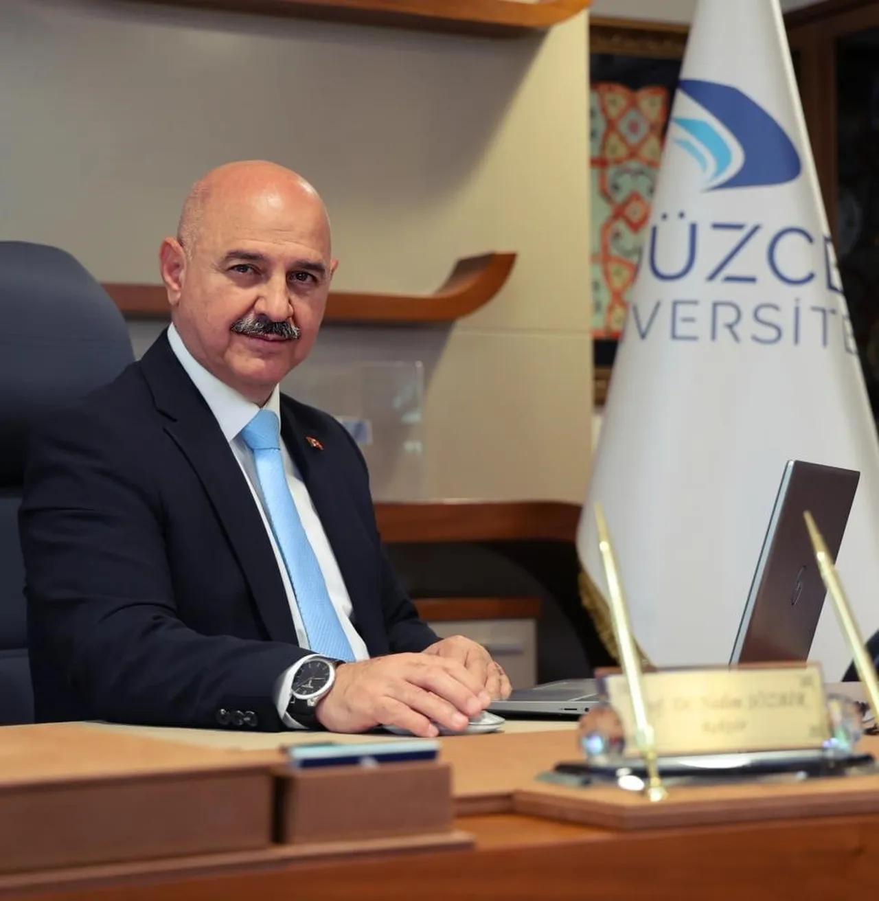 DÜZCE ÜNİVERSİTESİ REKTÖRÜ PROF. DR. NEDİM SÖZBİR, ÜNİVERSİTENİN 20. YIL ETKİNLİKLERİ KAPSAMINDA...
