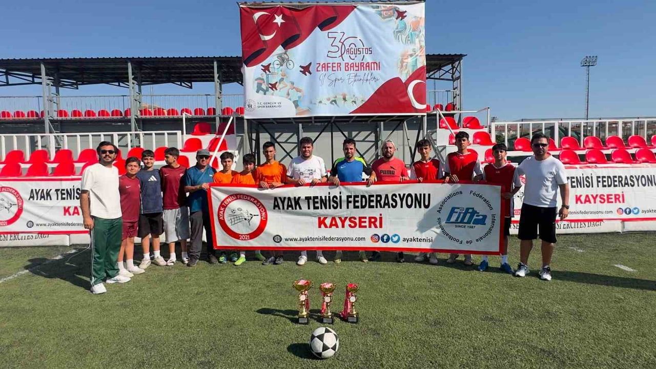 30 AĞUSTOS ZAFER BAYRAMI ETKİNLİKLERİ KAPSAMINDA DÜZENLENEN ZAFER KUPASI AYAK TENİSİ MÜSABAKALARI...