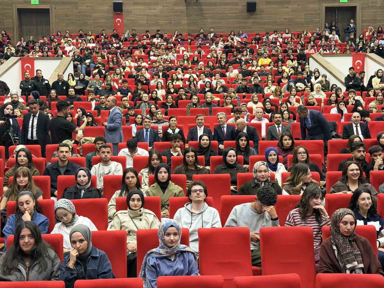 GENÇLİK PROGRAMI KAPSAMINDA ERZİNCAN BİNALİ YILDIRIM ÜNİVERSİTESİNDE (EBYÜ) İSTİHDAM EDİLECEK 869...