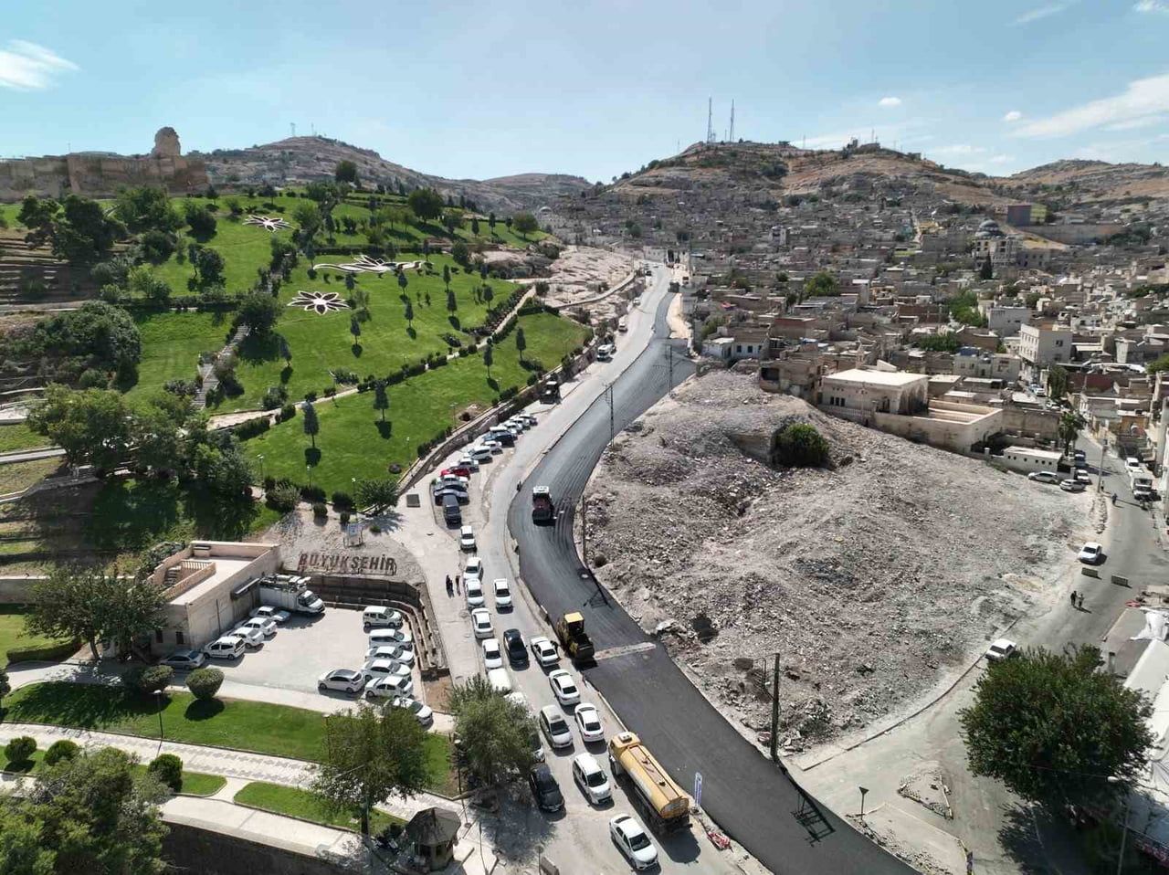 KÜLTÜR VE TURİZM YOLUNDA SICAK ASFALT ÇALIŞMASI BAŞLADI