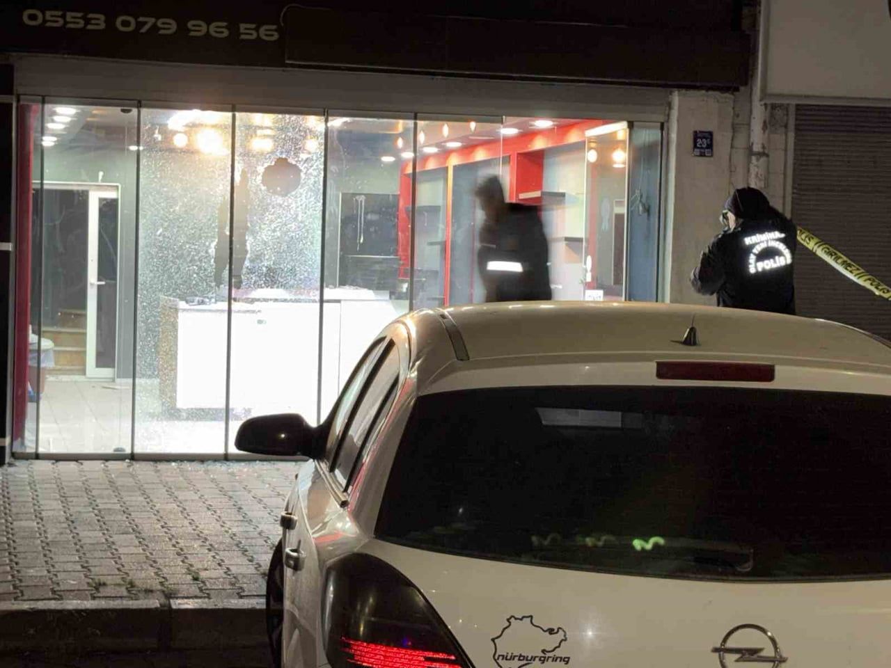 KAYSERİ’NİN KOCASİNAN İLÇESİNDE DÜN KİRANAN ÇİÇEKÇİ DÜKKANI 2 MOTORLA GELEN 4 ŞAHIS TARAFINDAN...