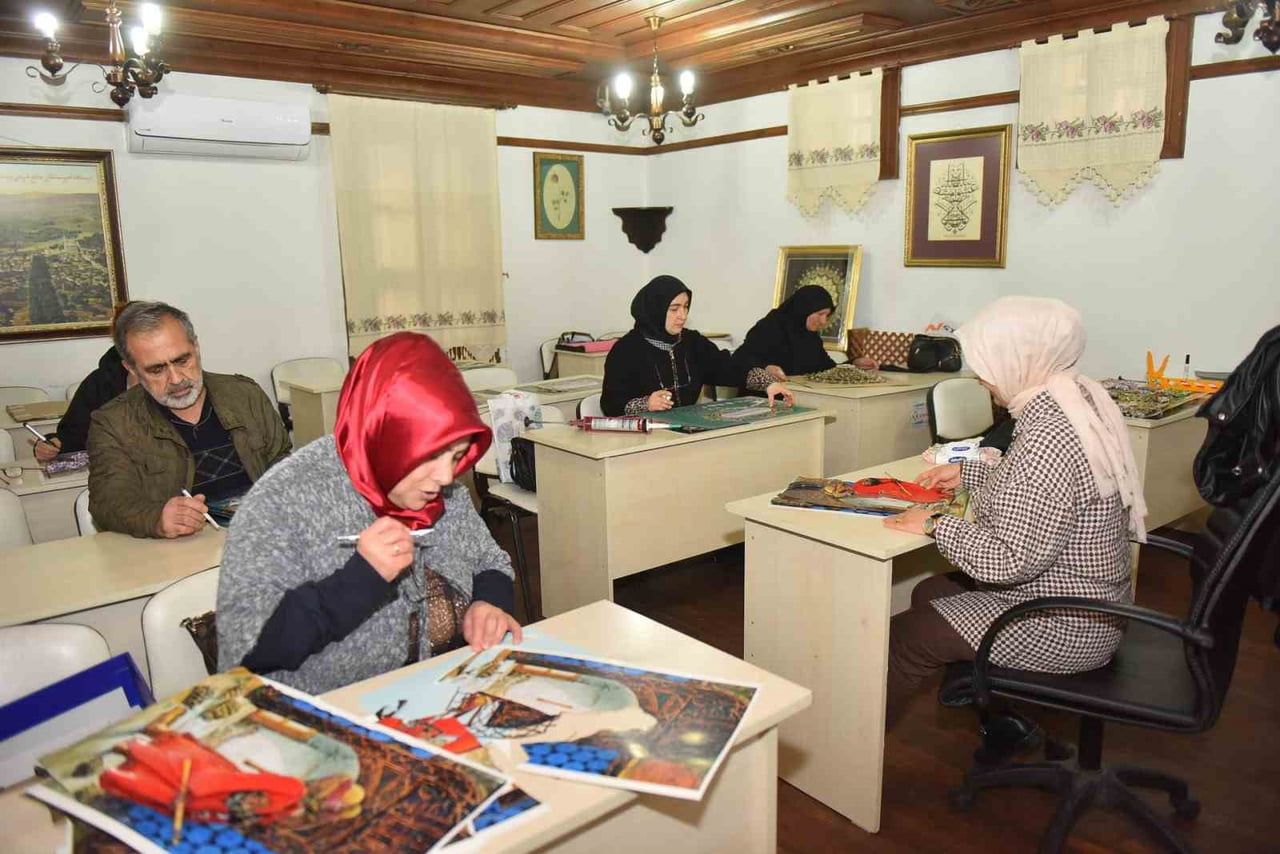 YILDIRIM BELEDİYESİ MESLEKİ VE TEKNİK EĞİTİM KURSLARI’ (YIL-MEK), YENİ DÖNEMDE DE İLÇE HALKINDAN...
