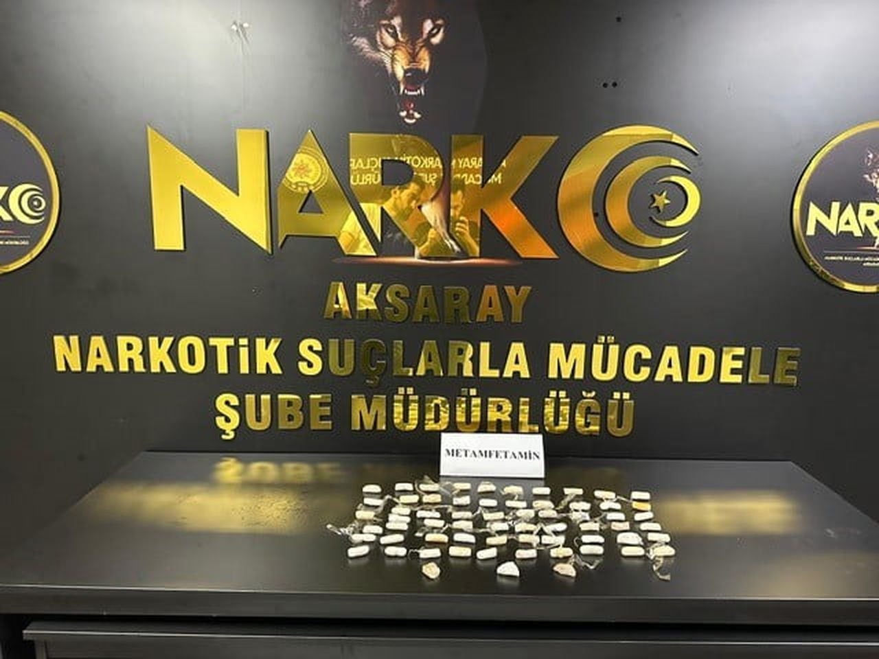 AKSARAY’A ŞEHİR DIŞINDAN YUTARAK MİDELERİNDE UYUŞTURUCU MADDE GETİREN 6 ŞAHIS 2 FARKLI OPERASYONLA...