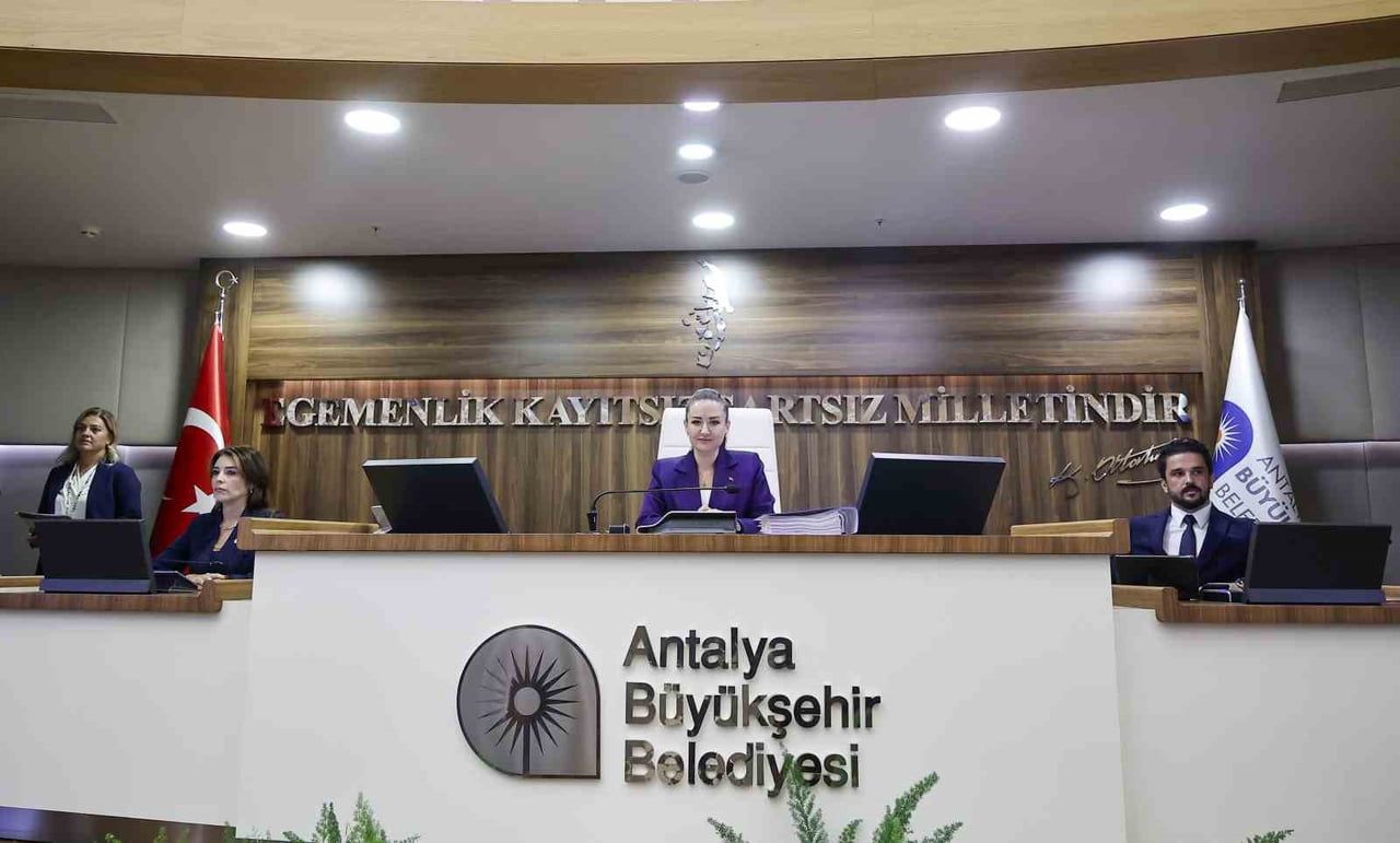 ANTALYA BÜYÜKŞEHİR BELEDİYE MECLİSİ EYLÜL AYI BİRİNCİ BİRLEŞİMİ GERÇEKLEŞTİ.