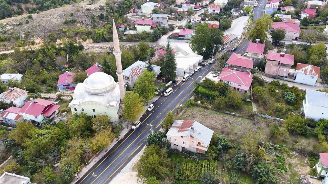 MERSİN BÜYÜKŞEHİR BELEDİYESİ, TOROSLAR İLÇESİNİN KIRSAL MAHALLELERİNDE YÜRÜTTÜĞÜ ÇALIŞMALAR...