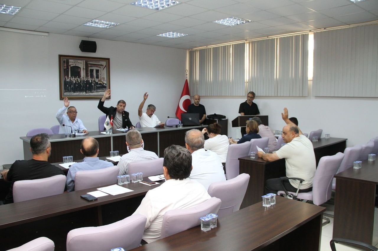 KULA BELEDİYE MECLİSİ'NİN EYLÜL AYI TOPLANTISINDA, DAHA ÖNCEKİ TOPLANTIDA REDDEDİLEN ÇOK AMAÇLI...