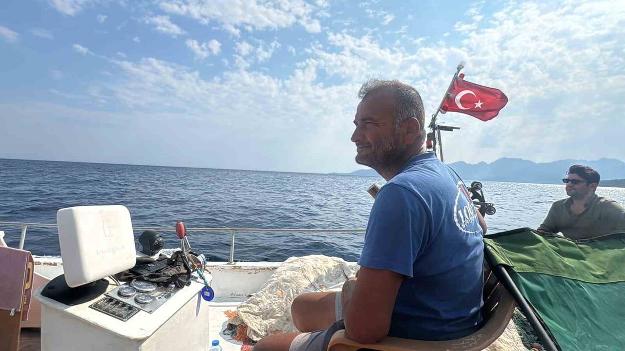 MUĞLA'NIN MARMARİS İLÇESİ YALANCI BOĞAZ KARGIBOYU KOYU’NDA ÇIKAN ORMAN YANGININDA GÖNÜLLÜ OLARAK...