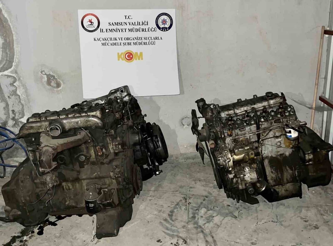 SAMSUN’UN TEKKEKÖY İLÇESİNDE BİR İŞ YERİNDE YAPILAN ARAMADA 3 ADET GÜMRÜK KAÇAĞI OTOMOBİL MOTORU...