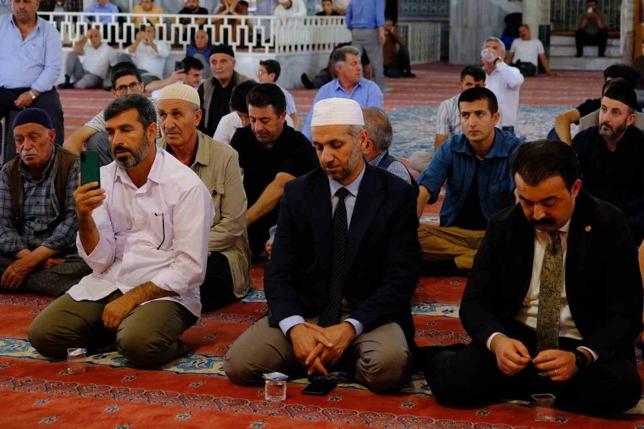 VAN’DA 2026 YILI CAMİLER VE DİN GÖREVLİLERİ HAFTASI ETKİNLİKLERİ KAPSAMINDA "EZANI GÜZEL OKUMA...