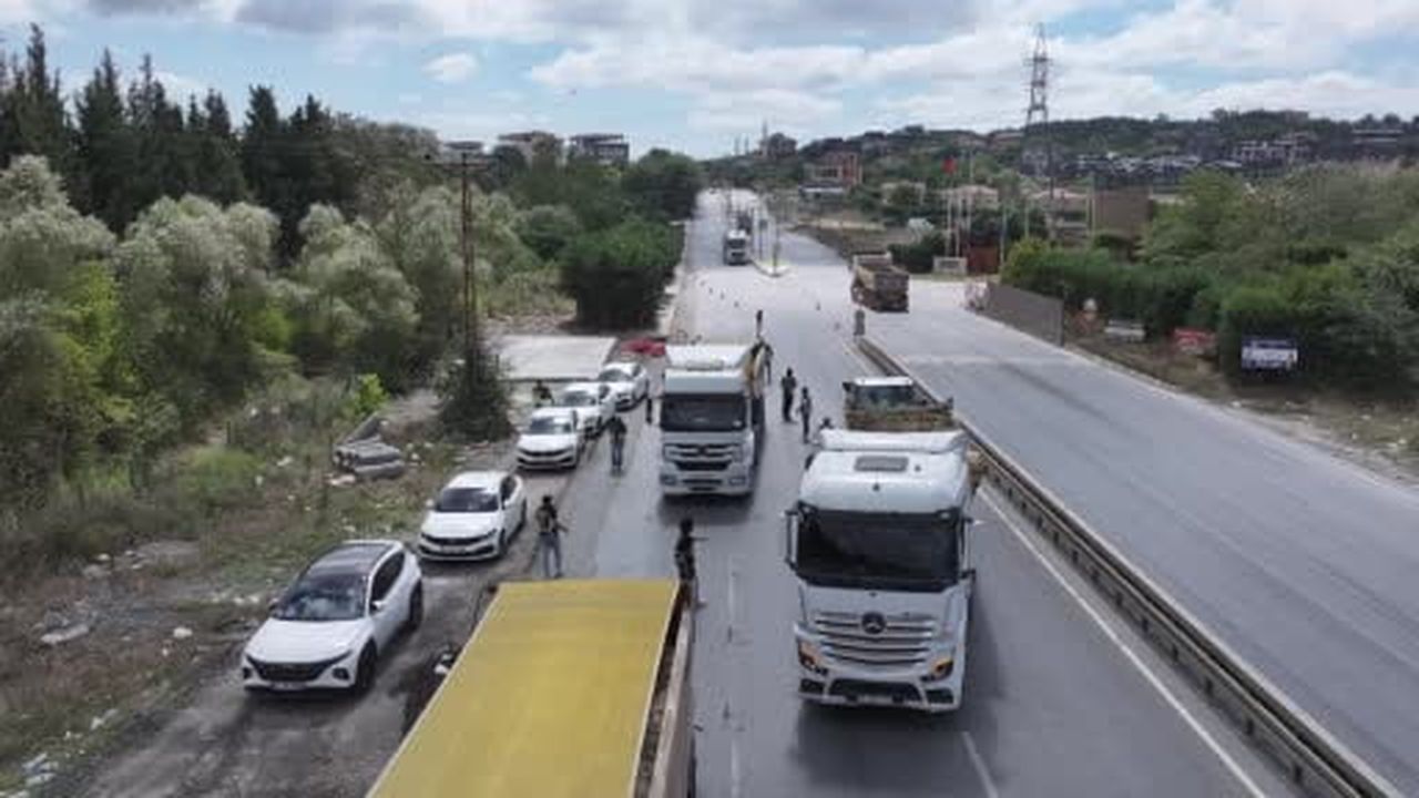 Arnavutköy'de hafriyat kamyonlarına ve beton mikserlerine denetim