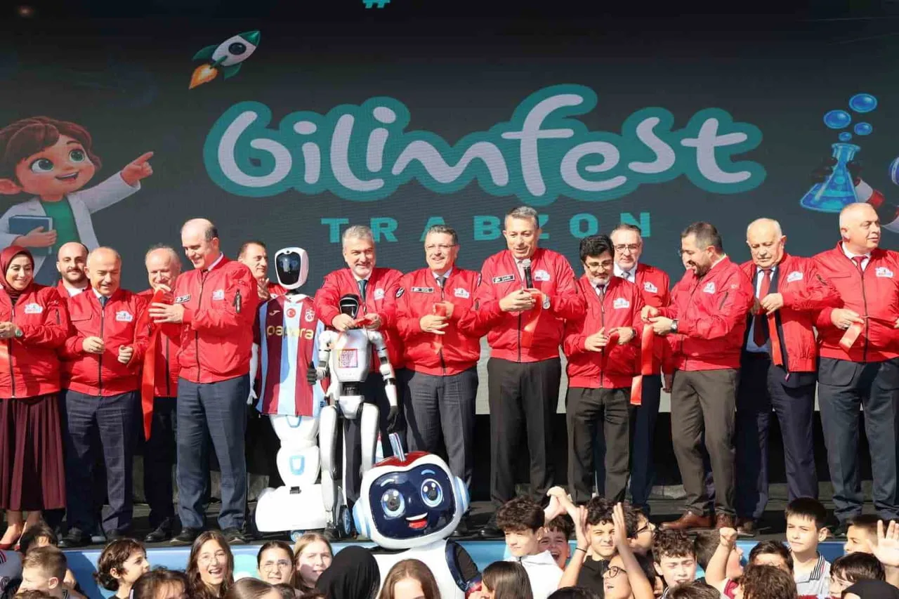 TRABZON BÜYÜKŞEHİR BELEDİYESİ ÖZDEMİR BAYRAKTAR BİLİM MERKEZİ KOORDİNASYONUNDA, İL MİLLİ EĞİTİM...