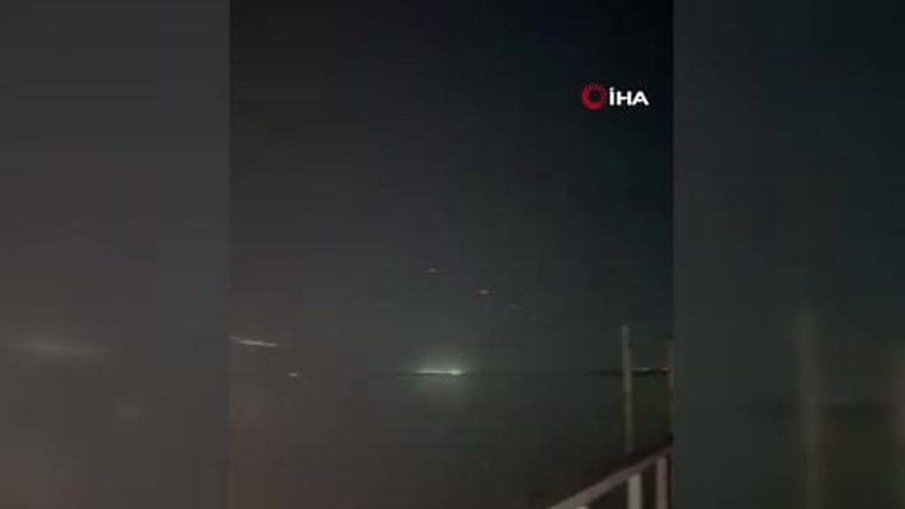 İran Devrim Muhafızları Ordusu, ABD’nin Larak adasına yönelik son saldırısına misilleme olarak...