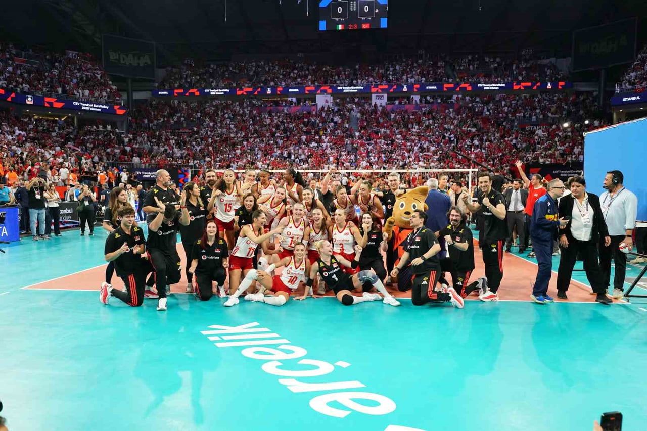 A MİLLİ KADIN VOLEYBOL TAKIMI, 2026 CEV TRENDYOL AVRUPA VOLEYBOL ŞAMPİYONASI FİNALİNDE İSTANBUL’DA...