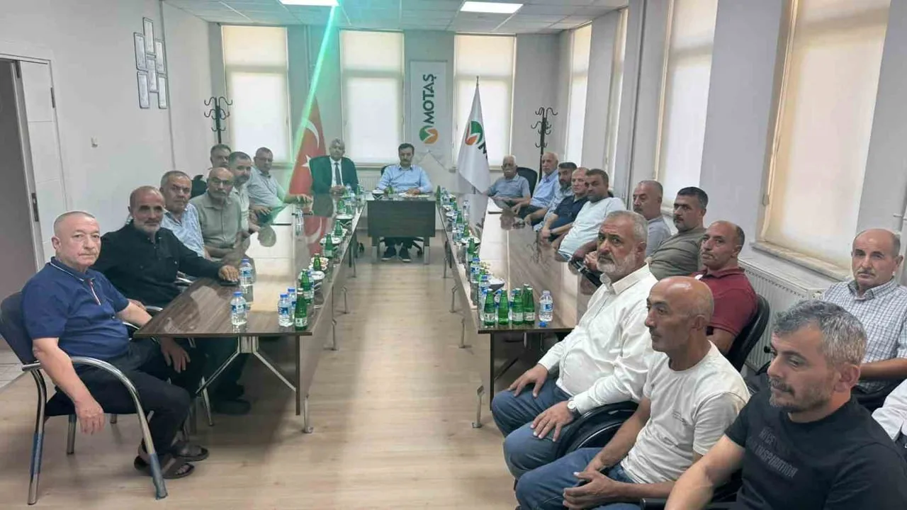 MİNİBÜSÇÜ ESNAFIYLA ULAŞIM DÜZENLEMELERİ GÖRÜŞÜLDÜ
