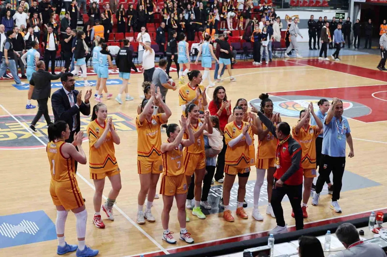 KADINLAR BASKETBOL SÜPER LİGİ EKİPLERİNDEN MELİKGAZİ KAYSERİ BASKETBOL BU SEZON LİGDEKİ İKİNCİ...