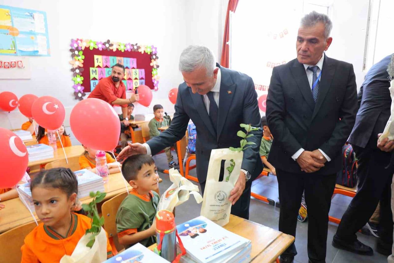 KAHRAMANMARAŞ’TA 2026-2027 EĞİTİM ÖĞRETİM YILININ BAŞLAMASI DOLAYISIYLA DULKADİROĞLU İLÇESİ ZİYA...