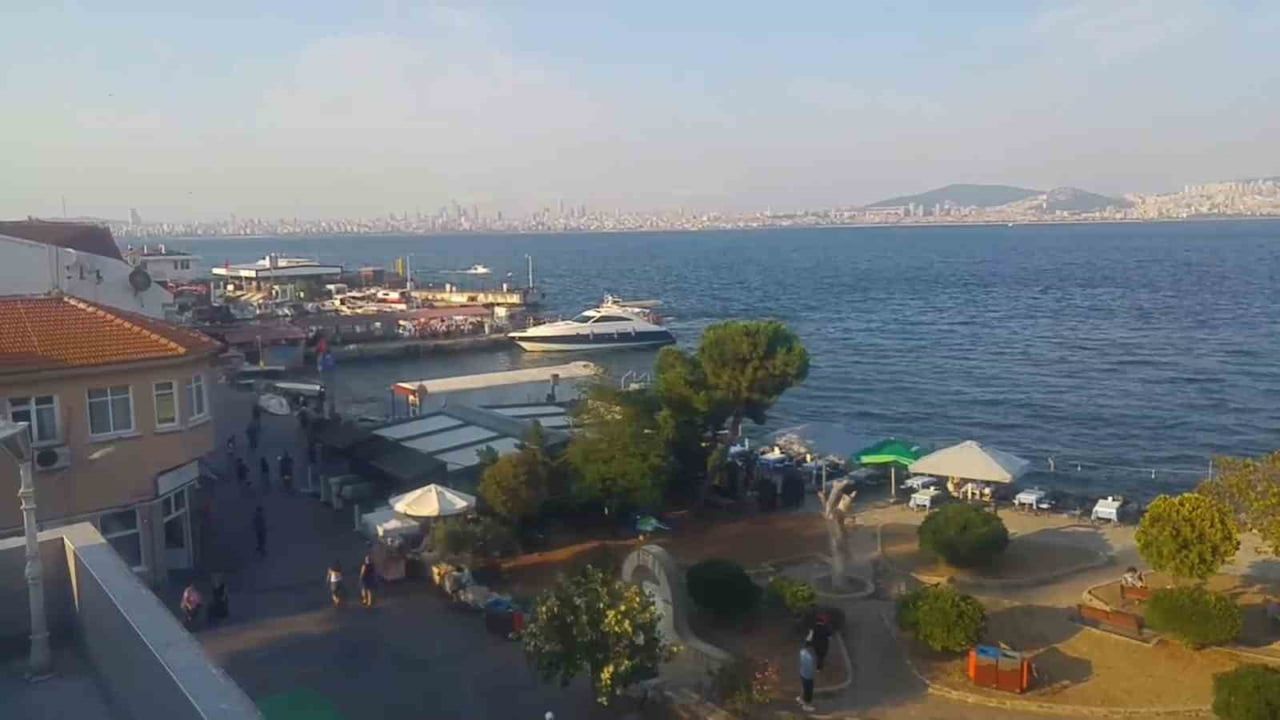 MARMARA DENİZİ'NİN ADALAR AÇIKLARINDA SON 24 SAAT İÇERİSİNDE BÜYÜKLÜKLERİ 1,1 İLE 3,2 ARASINDA...