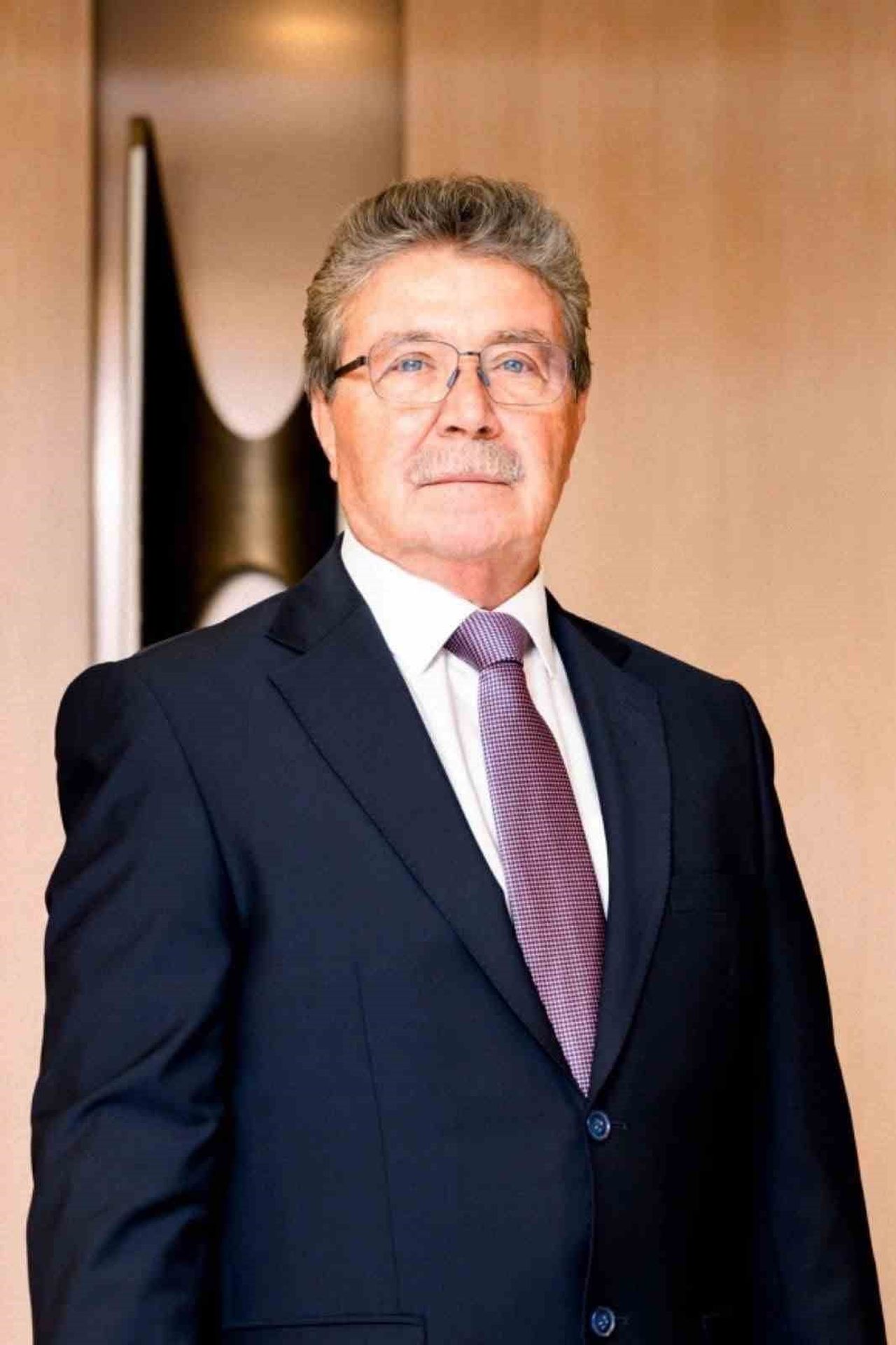KKTC BAŞBAKANI ÜNAL ÜSTEL, GÜNEY KIBRIS RUM YÖNETİMİ'NİN TÜRKİYE CUMHURİYETİ İLE KKTC ARASINDA...