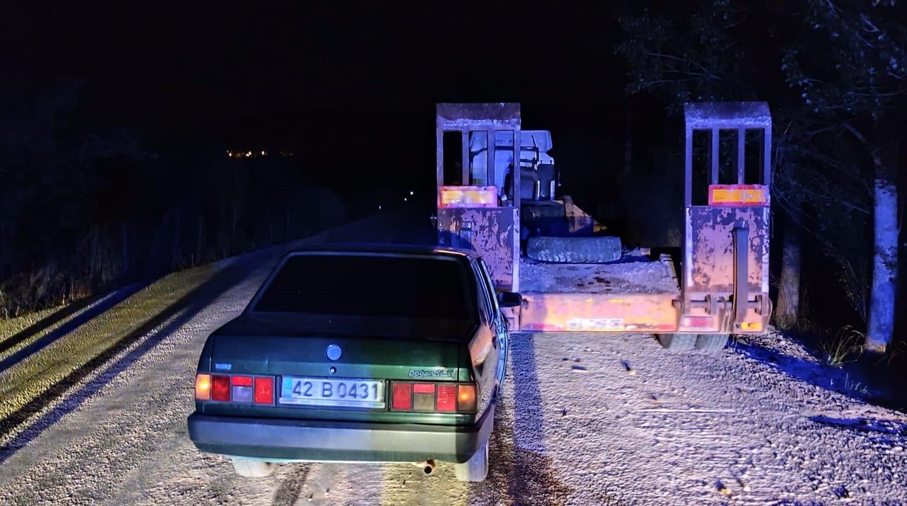 DEREBUCAK İLÇESİNDE PEŞ PEŞE MEYDANA GELEN İKİ AYRI TRAFİK KAZASINDA TOPLAM 6 KİŞİ...