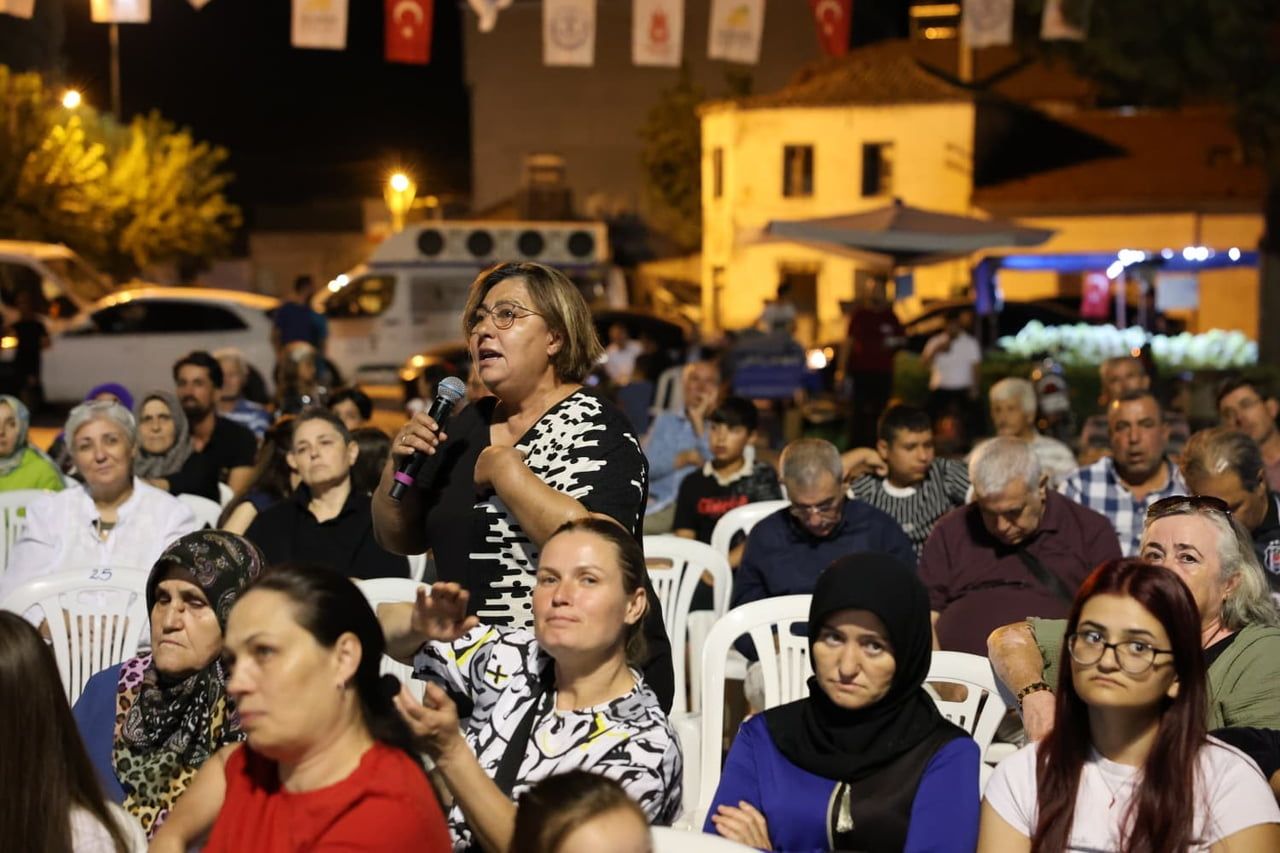 MANİSA BÜYÜKŞEHİR BELEDİYESİ VE ŞEHZADELER BELEDİYESİ İŞ BİRLİĞİYLE DÜZENLENEN BAĞ BOZUMU...