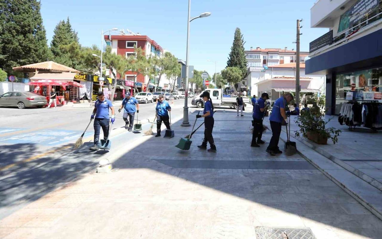 MUĞLA BÜYÜKŞEHİR’DEN SAĞLIKLI VE TEMİZ ÇEVRE İÇİN YOĞUN MESAİ