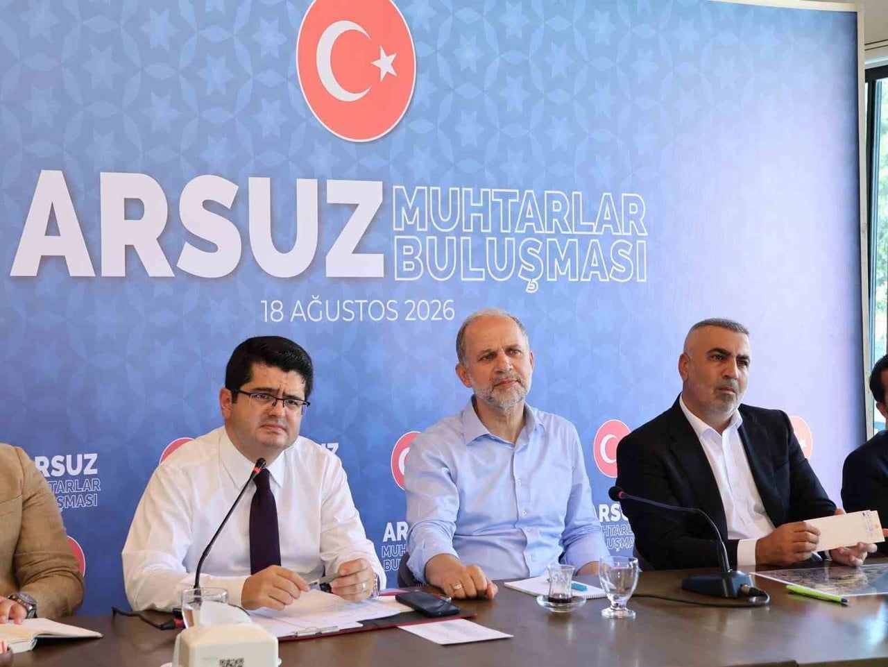 ARSUZ’DA DÜZENLENEN MUHTARLAR BULUŞMASI PROGRAMINDA KAYMAKAM FATİH EROĞLU, MİLLETVEKİLLERİ, KURUM...
