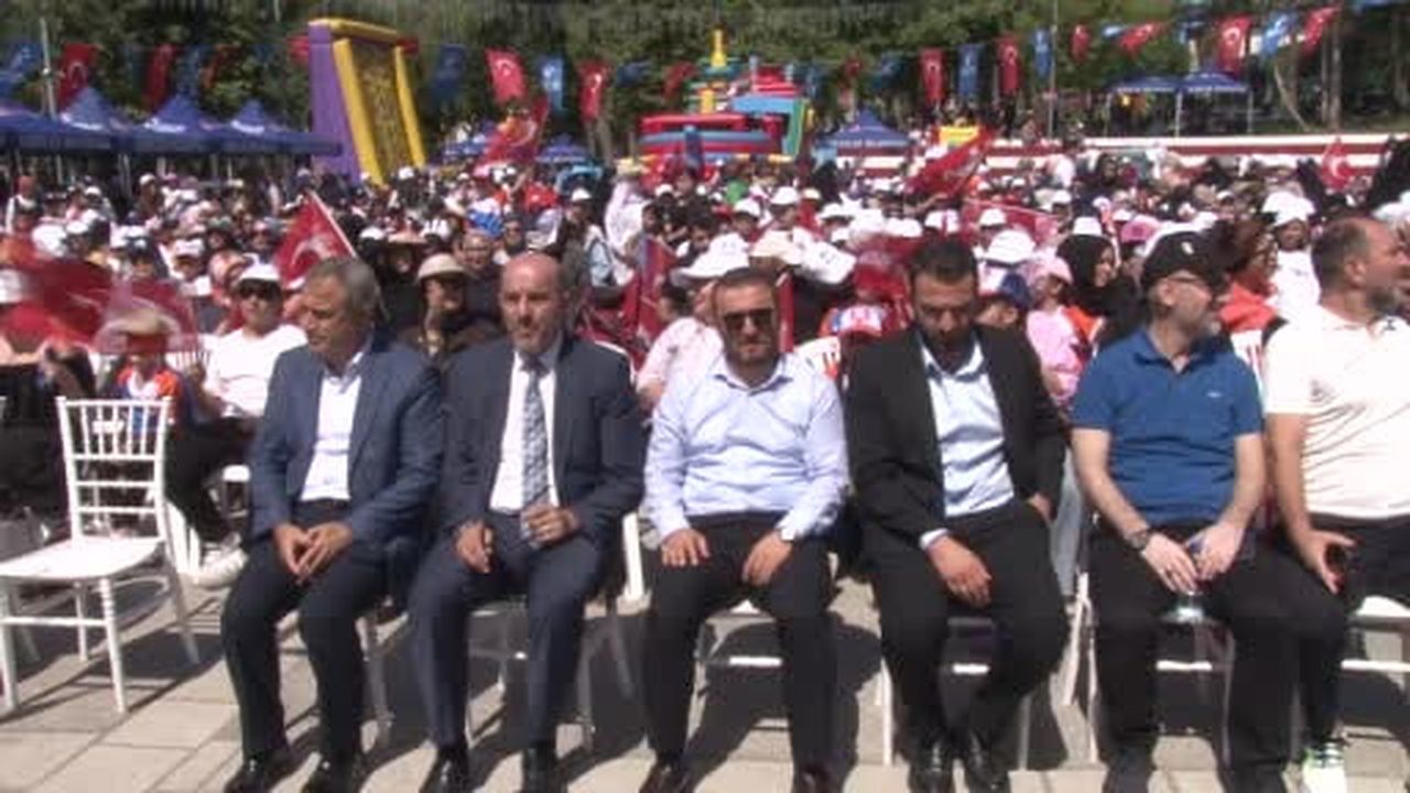 Esenler yaz okulları coşkulu bir şenlikle sona erdi