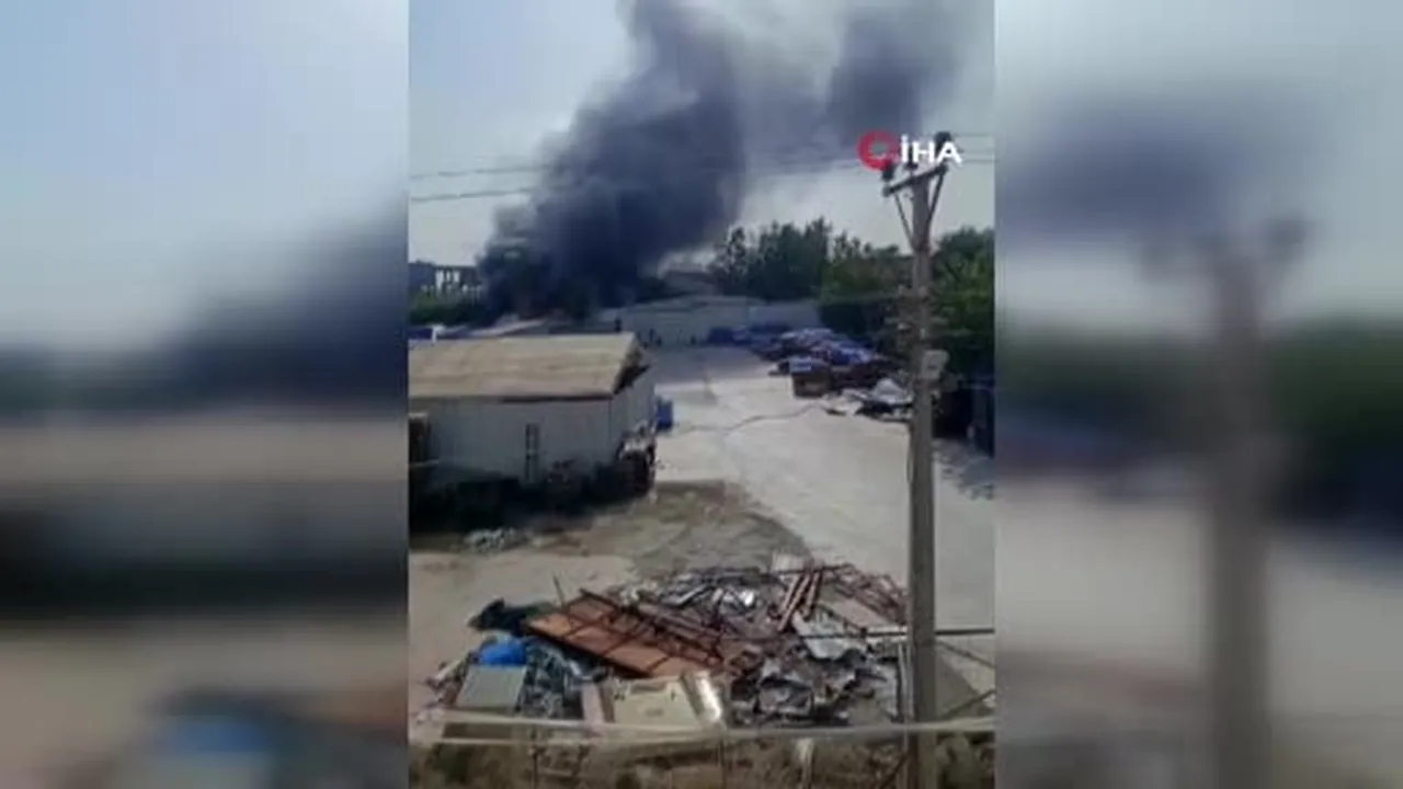 Antalya'da depoda çıkan yangın büyümeden söndürüldü