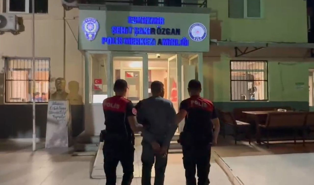 İZMİR'DE POLİS EKİPLERİ TARAFINDAN GERÇEKLEŞTİRİLEN DENETİMLERDE, HAKKINDA 21 YIL 8 AY 25 GÜN...