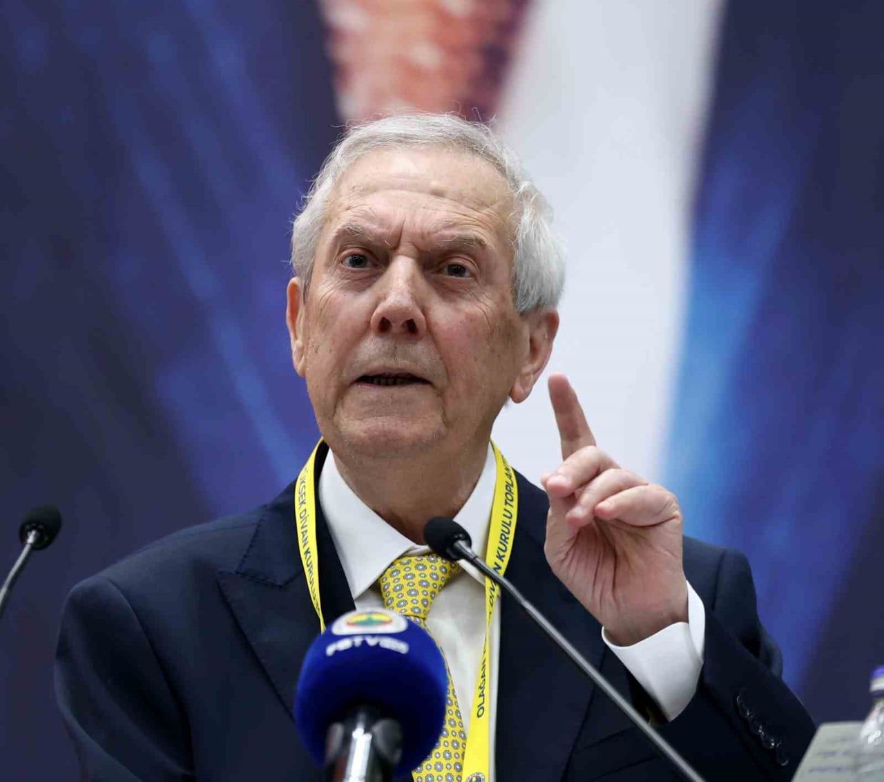 FENERBAHÇE BAŞKANI AZİZ YILDIRIM, SAMANDIRA CAN BARTU TESİSLERİ'NDE FUTBOLCULARLA BİR ARAYA...