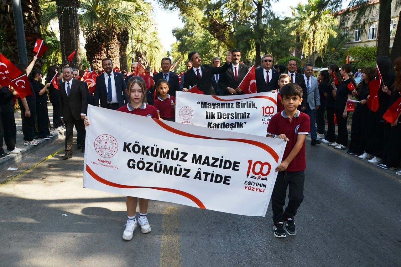 MANİSA'DA 2026-2027 EĞİTİM ÖĞRETİM YILI BAŞLADI. MANİSA’DA 270 BİN 12 ÖĞRENCİ, 20 BİN 438 ÖĞRETMEN...