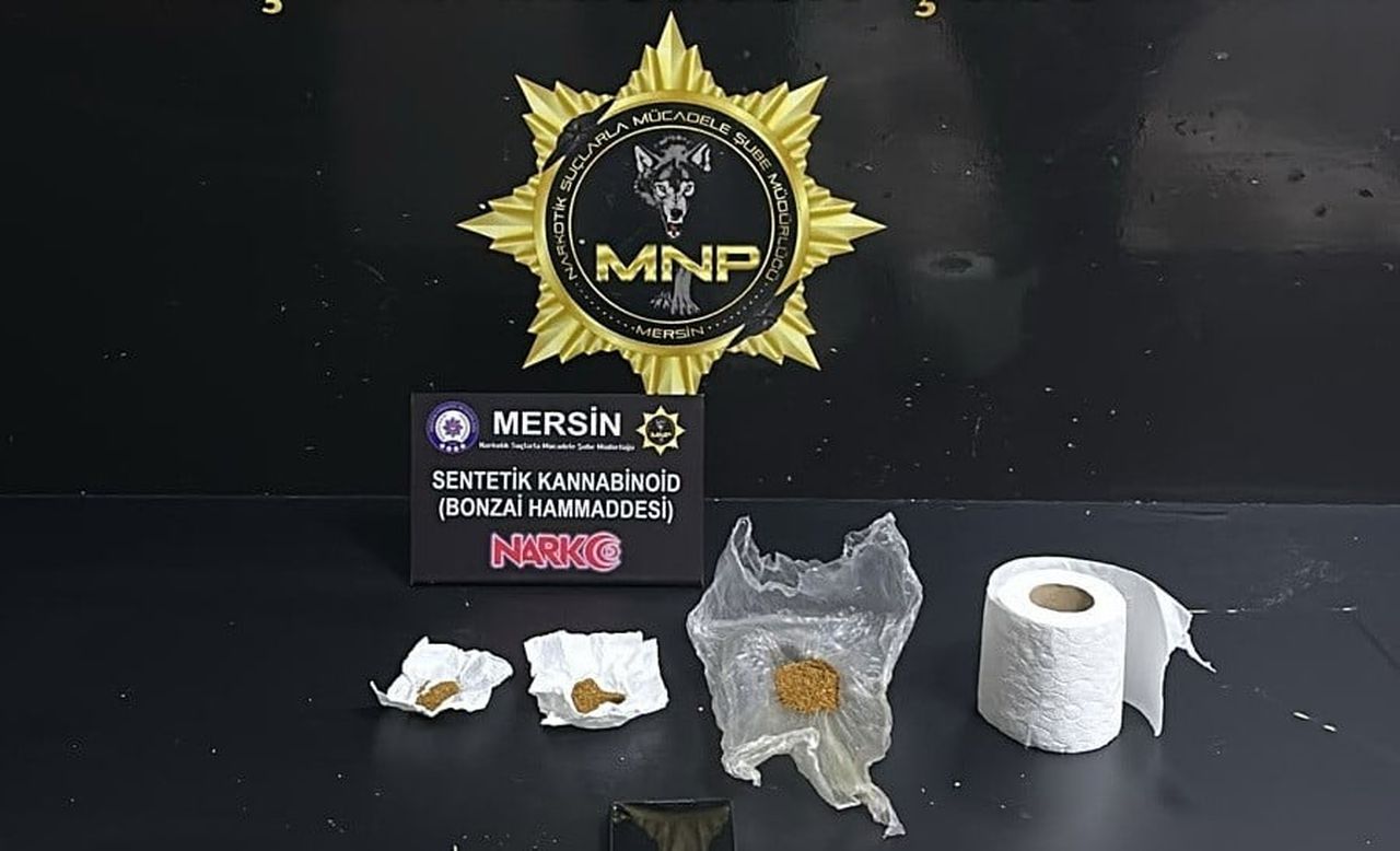 MERSİN CUMHURİYET BAŞSAVCILIĞI KOORDİNESİNDE NARKOTİK POLİSİNİN YAPTIĞI ÇALIŞMADA TORBACI OLARAK...