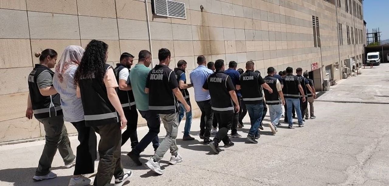 ELAZIĞ’DA TEFECİLERE DÜŞTÜĞÜNÜ İDDİA EDEREK HAYATINA SON VEREN ŞAHSIN GERİDE BIRAKTIĞI İNTİHAR...