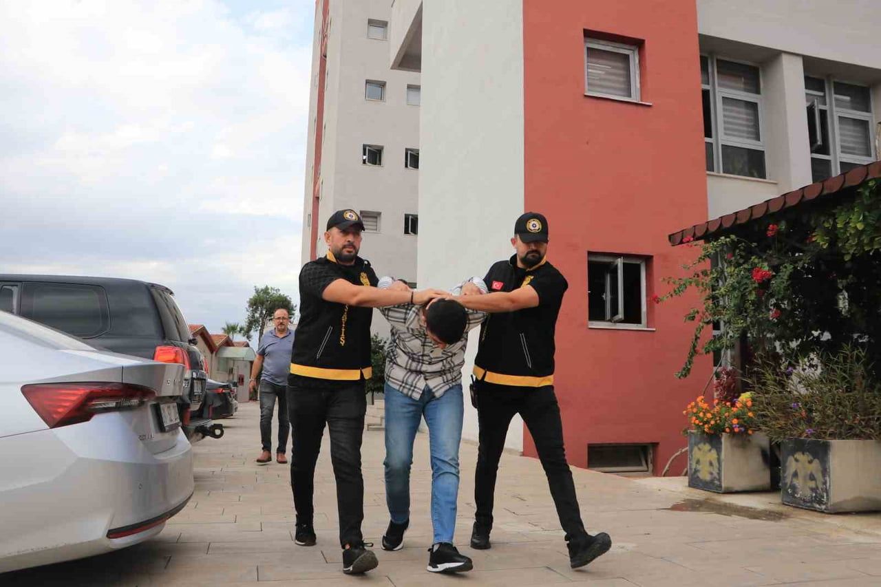 ADANA’DA KUYUMCU ZAHİR CIZ’IN (66) ÖLDÜRÜLDÜĞÜ SİLAHLI SALDIRININ ARDINDAN KAÇIŞ PLANI ORTAYA...