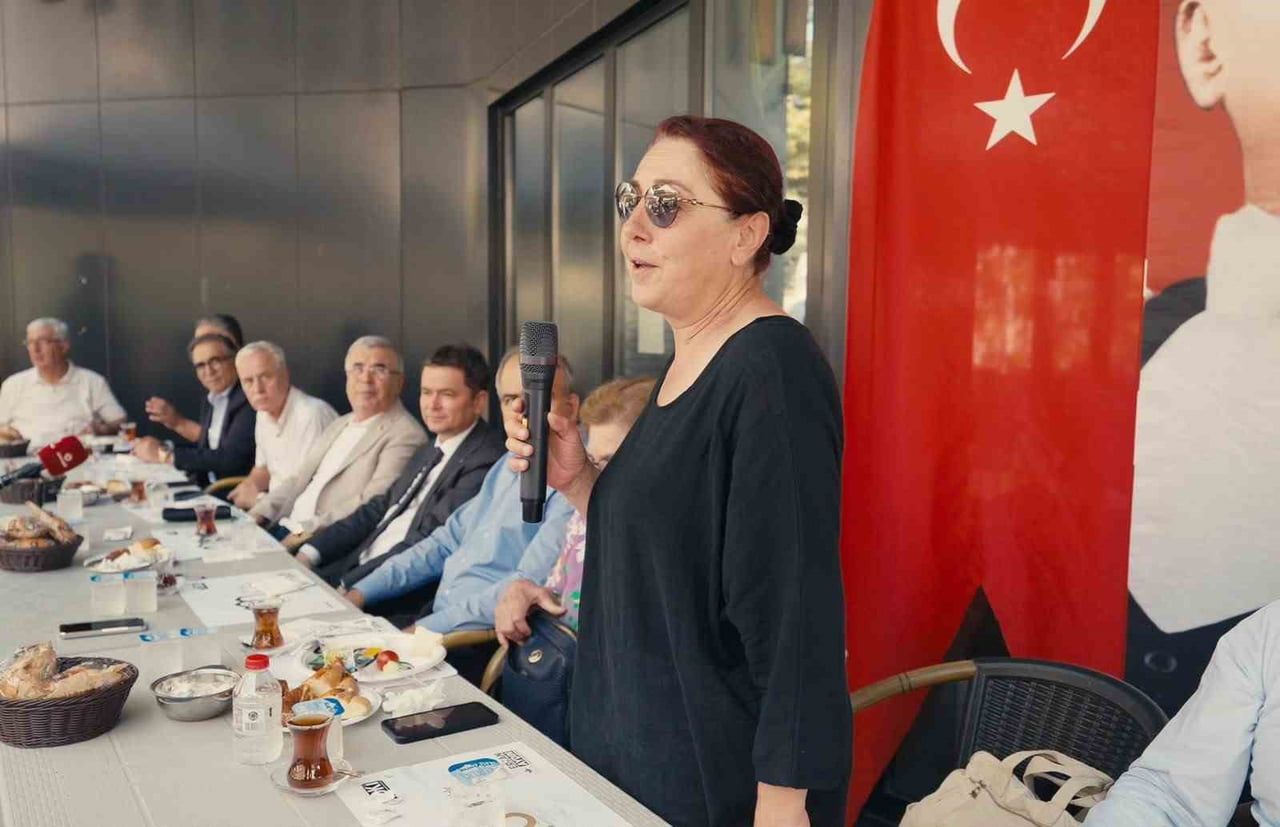 OSMANGAZİ BELEDİYE BAŞKANI ERKAN AYDIN, MAHALLE ZİYARETLERİ KAPSAMINDA MURADİYE PARKI’NDA...