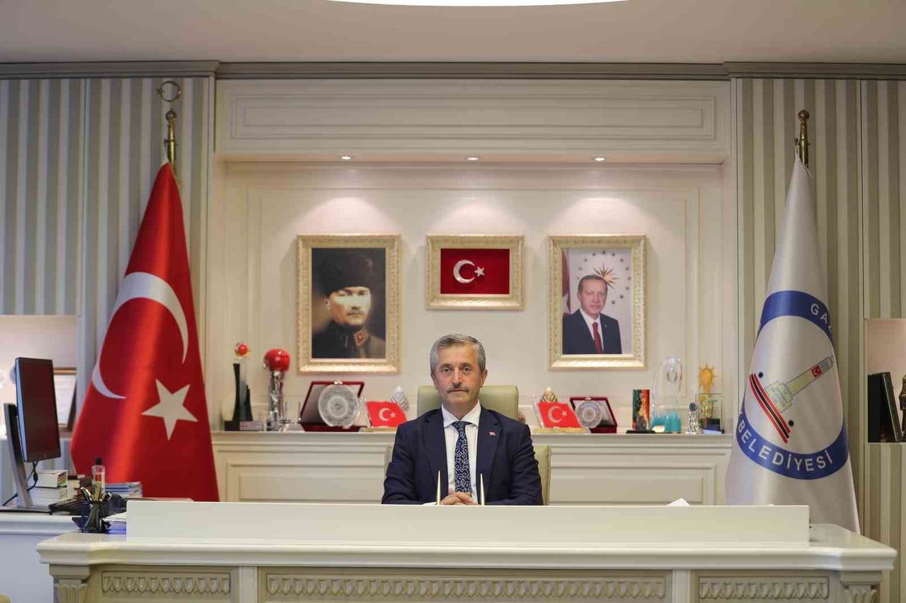 ŞAHİNBEY BELEDİYE BAŞKANI MEHMET TAHMAZOĞLU, MEVLİD KANDİLİ'Nİ KUTLADI