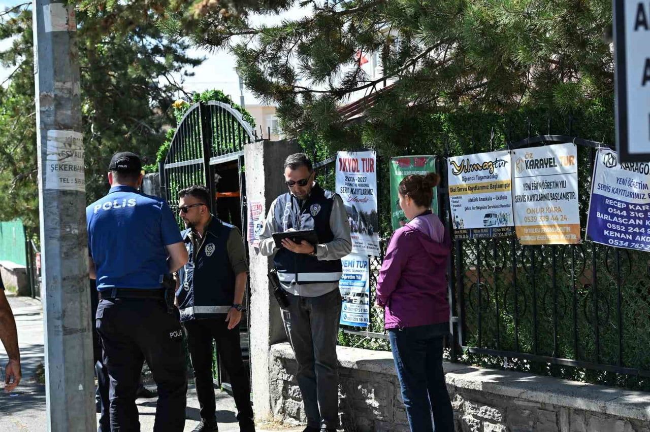 KARS’TA OKUL ÇEVRELERİ VE SERVİSLERDE SIKI DENETİM(KARS-İHA)