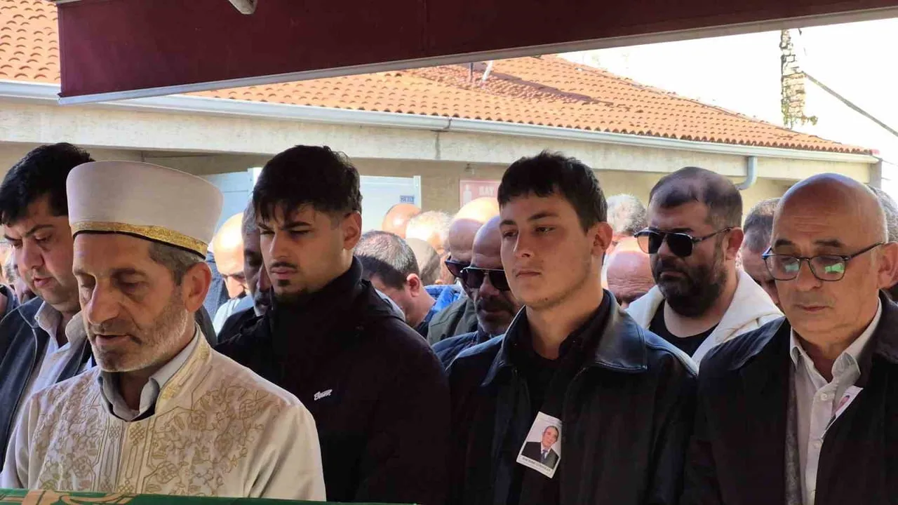 ESKİŞEHİR'DE 19 EKİM MUHTARLAR GÜNÜ'NDE GEÇİRDİĞİ RAHATSIZLIK SONUCU HAYATINI KAYBEDEN ORTA...