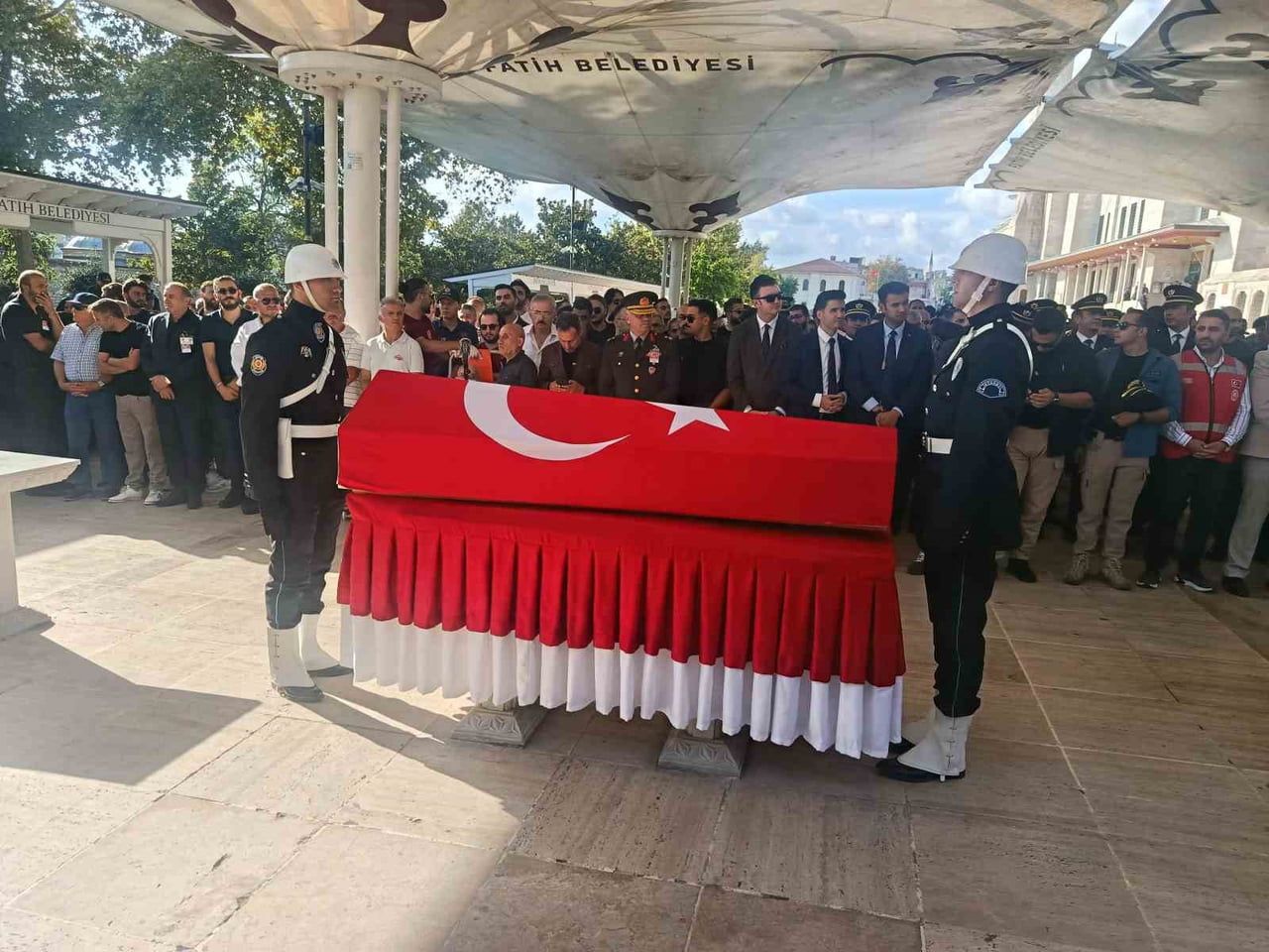 ŞIRNAK'IN CİZRE İLÇESİNDE GEÇİRDİĞİ TRAFİK KAZASI SONRASI TEDAVİ GÖRDÜĞÜ ANKARA'DAKİ HASTANEDE...