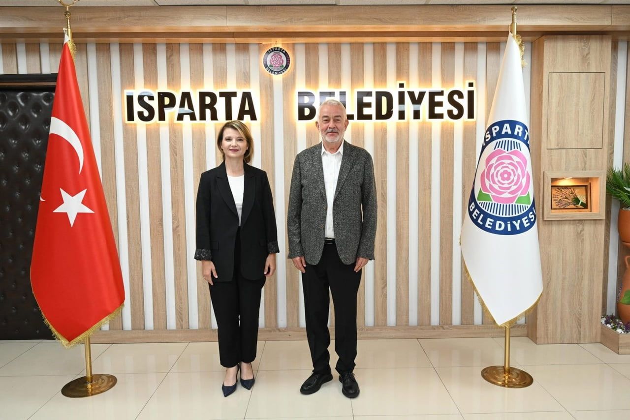 MOLDOVA GAGAVUZ MİLLETVEKİLİ IVANNA KÖKSAL, ISPARTA BELEDİYE BAŞKANI ŞÜKRÜ BAŞDEĞİRMEN'İ ZİYARET...