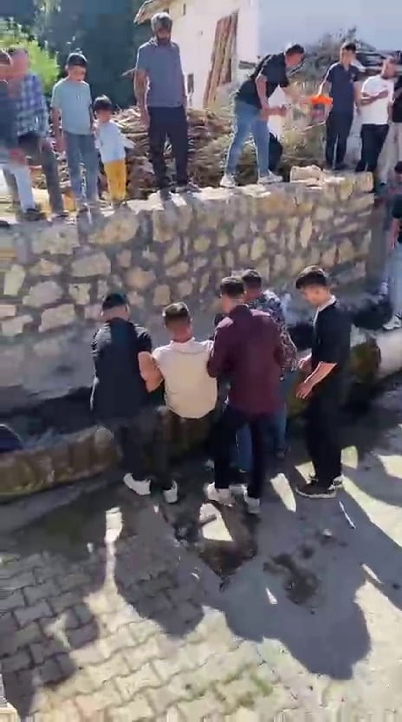 SİVAS’IN ŞARKIŞLA İLÇESİNE BAĞLI ÇANAKÇI KÖYÜNDE, GEÇMİŞTEN GÜNÜMÜZE YAŞATILAN DÜĞÜN GELENEKLERİ...