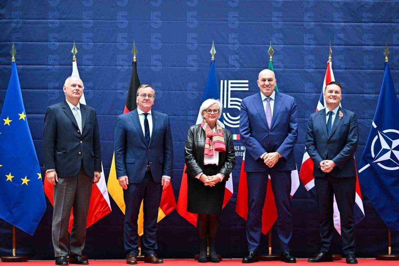 E5 SAVUNMA BAKANLARI: "AVRUPA KENDİ GÜVENLİĞİ İÇİN DAHA FAZLA SORUMLULUK ÜSTLENMELİ"