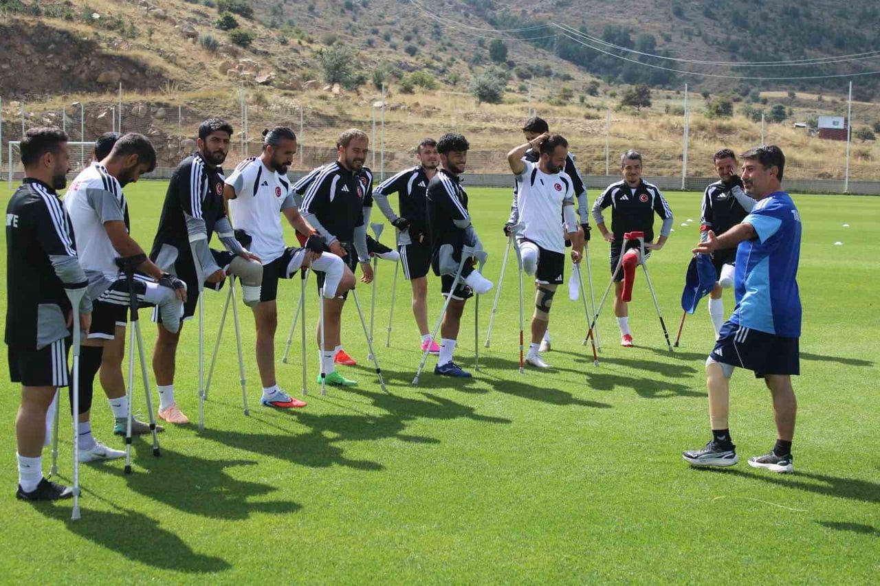 AMPUTE FUTBOL MİLLİ TAKIMI TEKNİK DİREKTÖRÜ İSMAİL TEMİZ, YİNE DÜNYA ŞAMPİYONU OLMAK İSTEDİKLERİNİ...